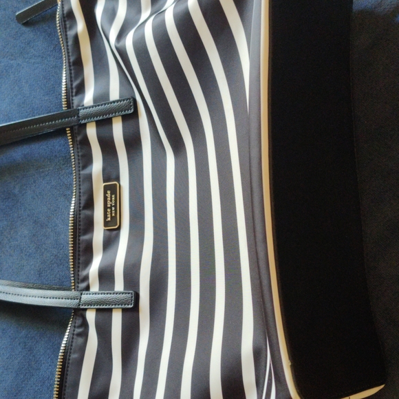 Kate Spade Hayden Sailing Stripe Zip Top tote NWOT - Picture 5 of 5